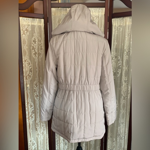 WOMEN’S CROFT & BARROW QUILTED WINTER COAT - SZ MEDIUM - Picture 2 of 16